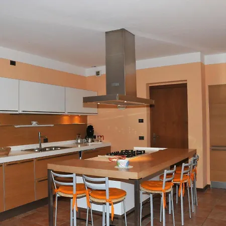 Holiday home Modern In Idro Lombardy Near Idro Crone